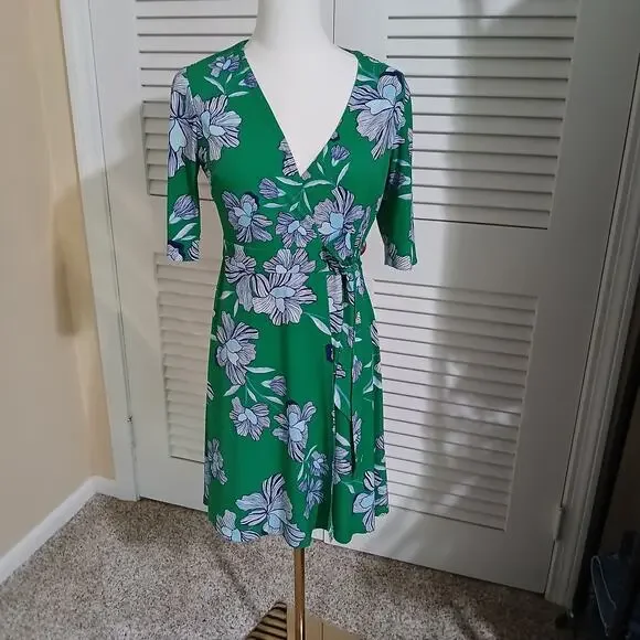 slim fit dress slacks Vince Camuto Mint Green Marbled One-Shoulder Pleated Dress – SilkRoll